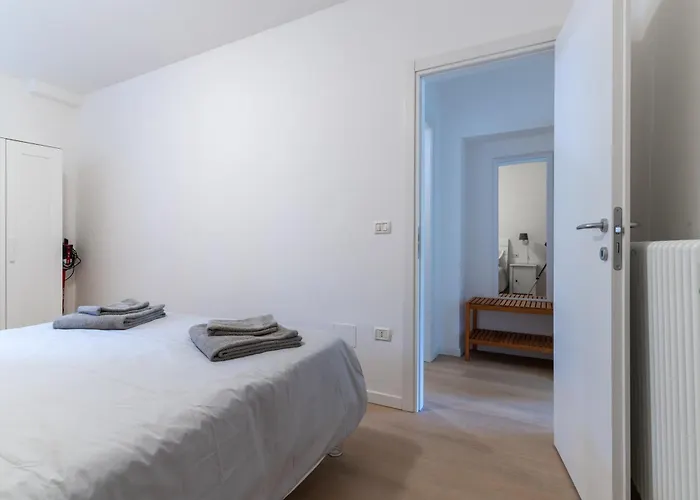 公寓 Del Borgo 加尔达